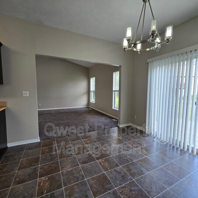 Building Photo - 6981 Sienna Dr SE