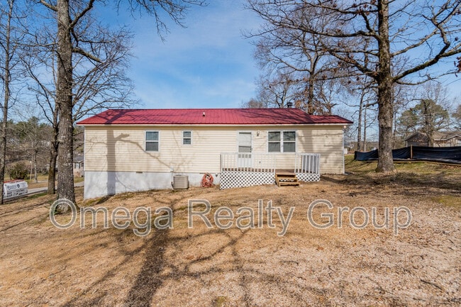 Building Photo - 1031 Oak Blvd