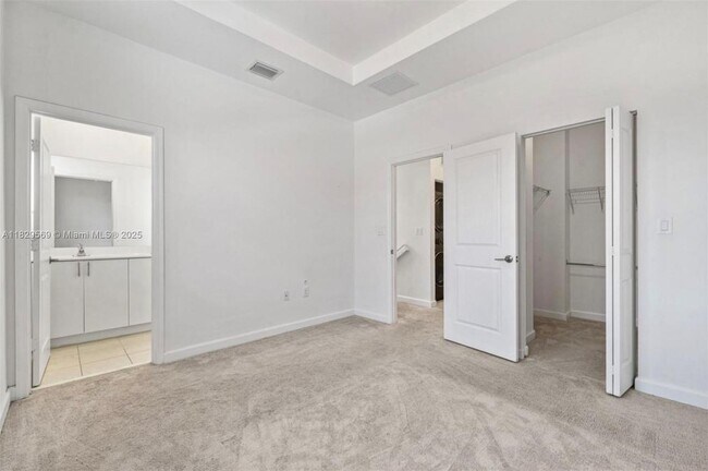 Building Photo - 11763 SW 246 Terrace