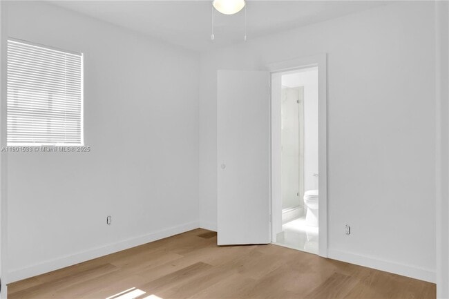 Building Photo - 4900 SW 106th Ave