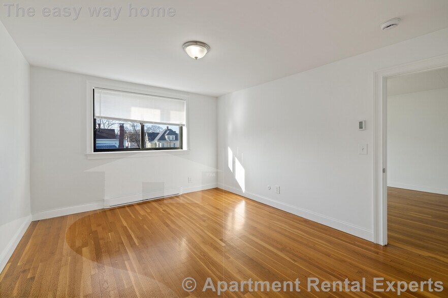 Building Photo - 134 Summer St