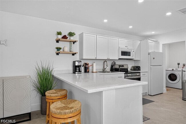 Building Photo - 27581 Imperial Shores Blvd