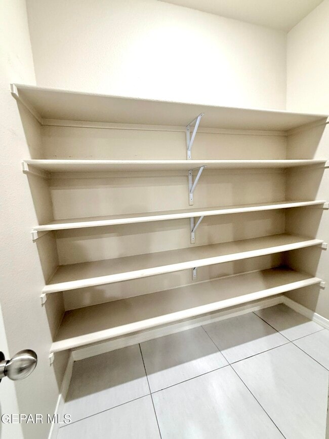 Building Photo - 12824 Linstead Ave