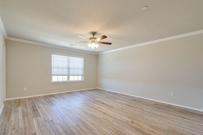 Building Photo - 3404 Becker Dr