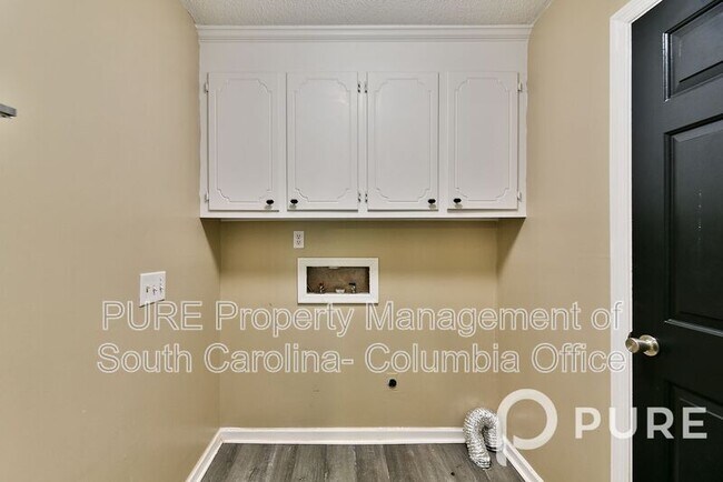 Building Photo - 308 Southampton Dr