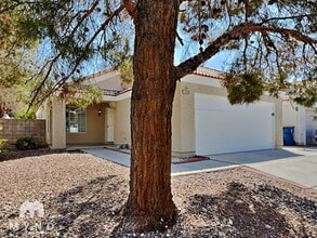 Building Photo - 1328 Sun Point Dr