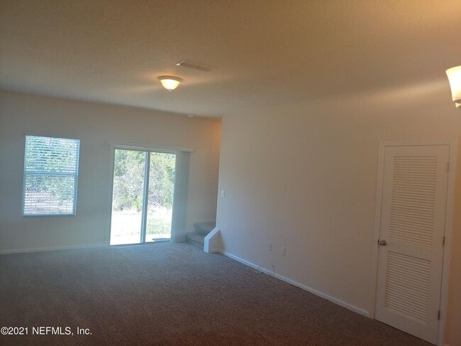 Building Photo - 340 Servia Dr