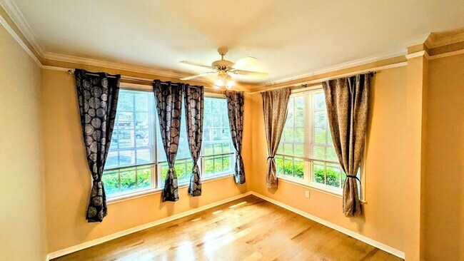 Building Photo - ANNUAL UNFURNISHED GROUND FLOOR CONDO 3 BED 2 BATH