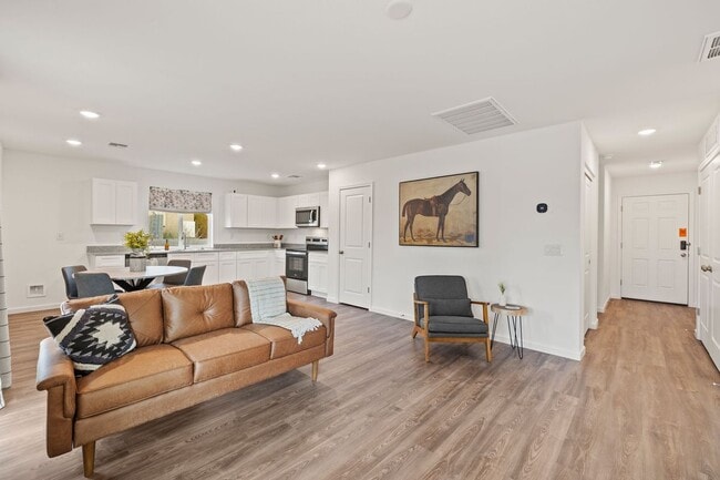 Building Photo - 15763 S Maverick Trail