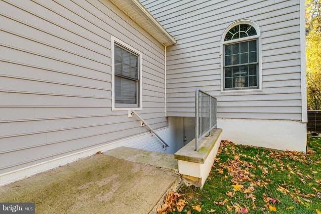 Building Photo - 12400 Bennett Rd