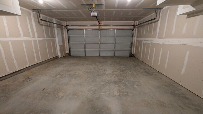 Building Photo - 1327 Cedar Vly Rd