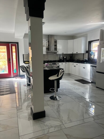 Building Photo - 88 Randolph Rd