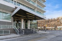 Building Photo - 800 Ave at Port Imperial