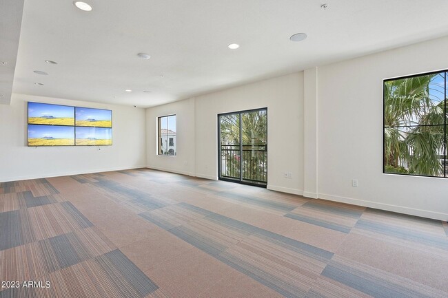 Building Photo - 2511 W Queen Creek Rd