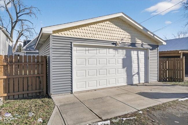 Building Photo - 916 Dawson St