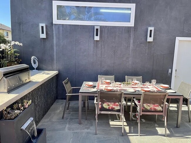 Building Photo - 5037 Terramar Way