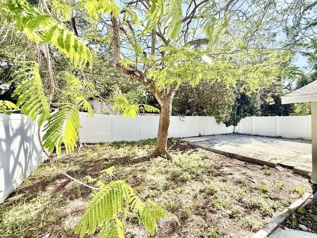 Building Photo - 2712 60th Ave N