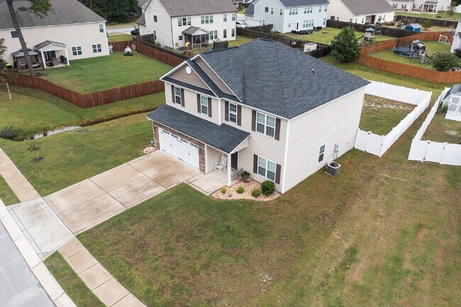 Building Photo - 304 Little Egret Ln