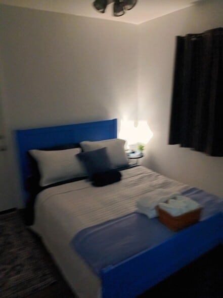 Building Photo - 7248 Shoshone Ave