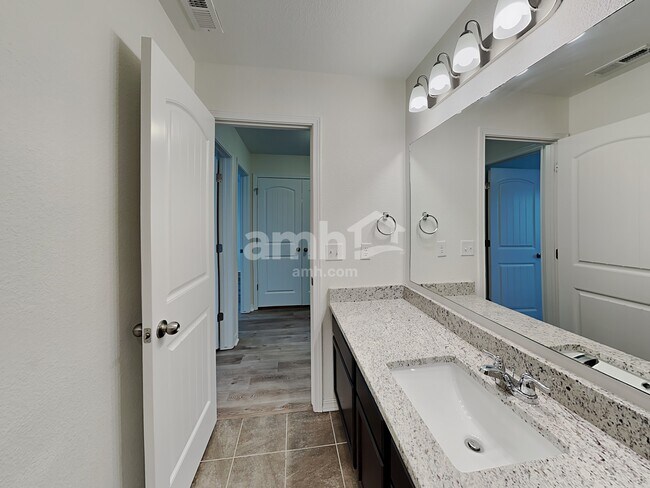 Building Photo - 6441 Stonefly Dr