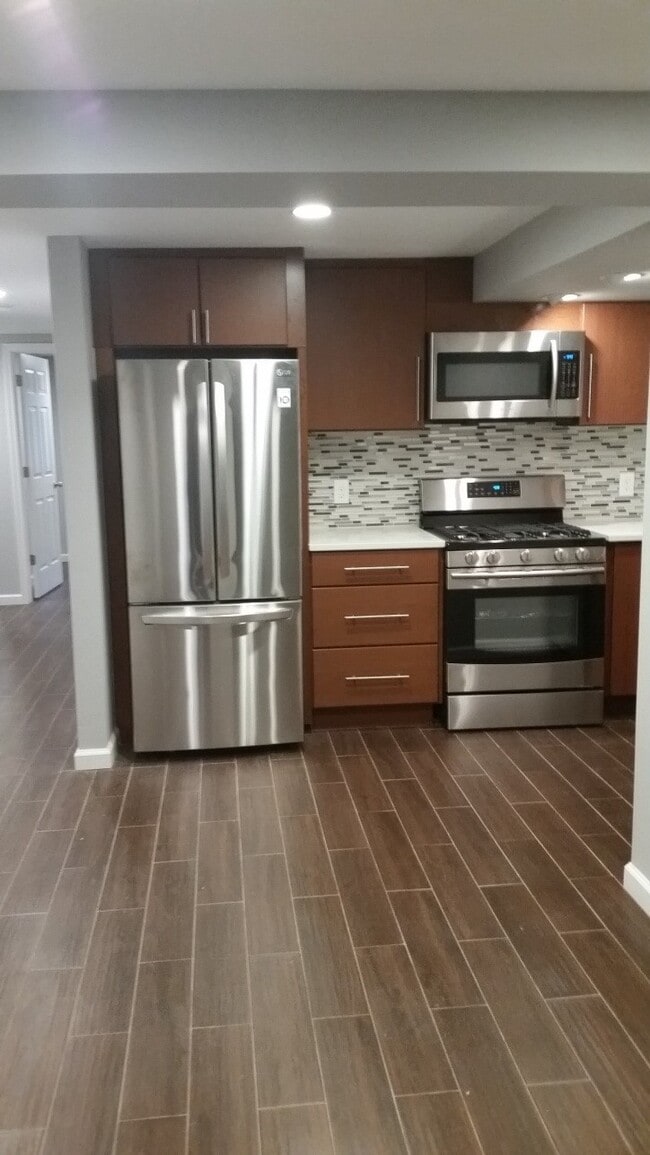 Building Photo - 84 Q St NW