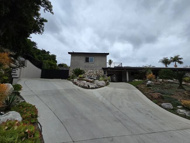 Building Photo - Fantastic 2 Bed, 2.5 Bath ADU unit in Sunn...