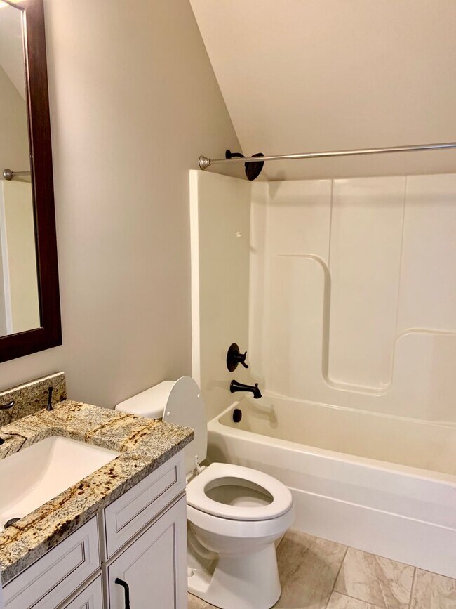Building Photo - Executive Living in Sage Meadows Country Club