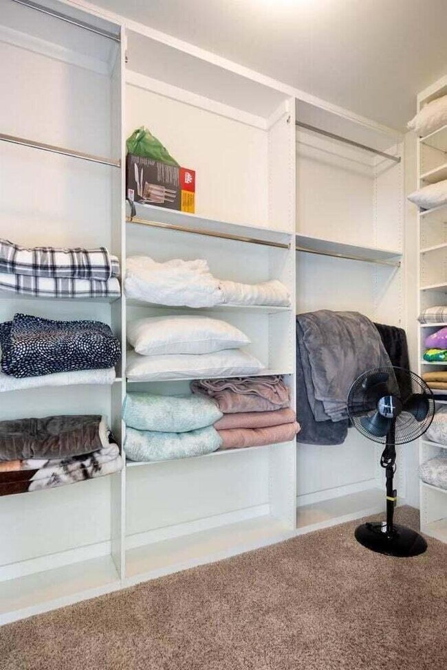 Building Photo - 40741 Avenida Solana