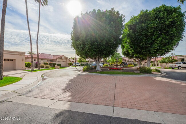 Building Photo - 10113 N 103rd St