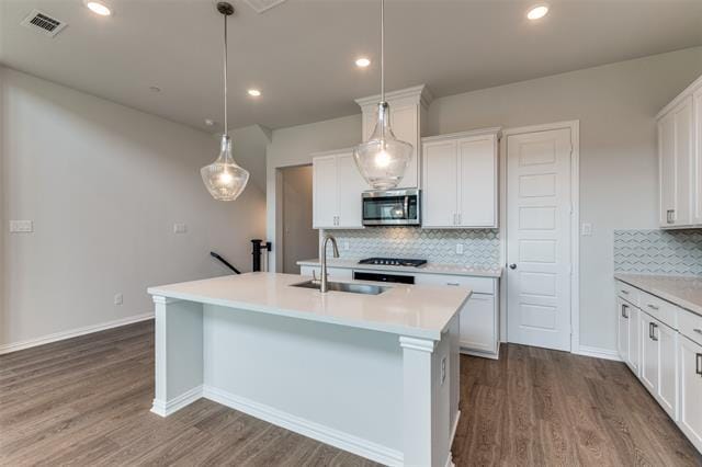 Building Photo - 8295 Challenger Ln