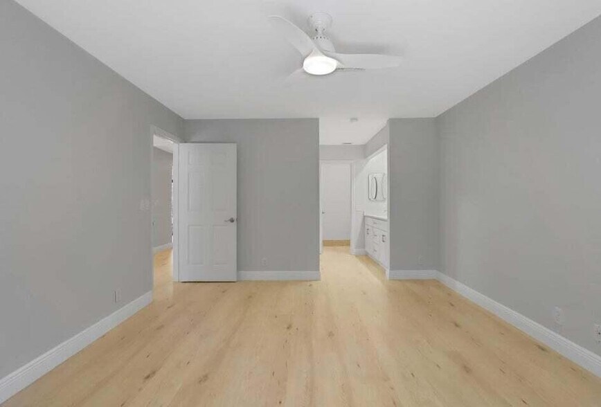 Building Photo - 3113 Kingswood Ter