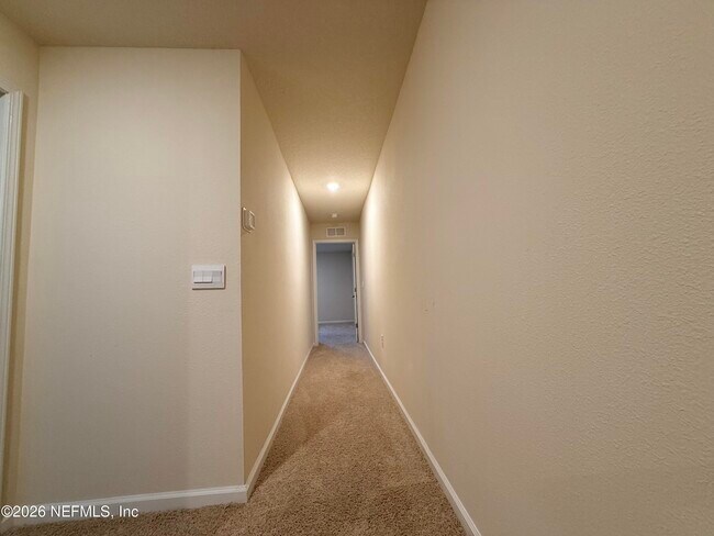 Building Photo - 246 Aralia Ln