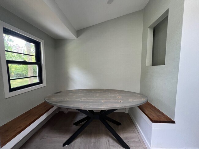 Building Photo - Modern solace meets nostalgic comfort in this stunning 3BR/3BA beauty 4800/Mo