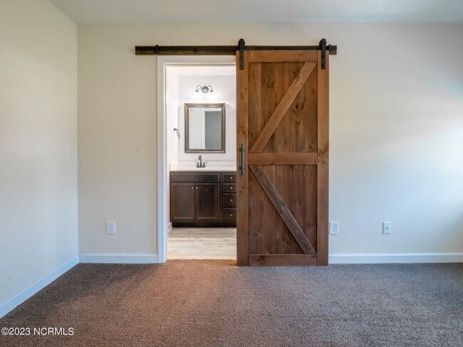 Building Photo - 506 Justice Farm Dr