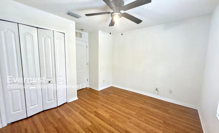 Building Photo - 10545 Shady Falls Ct