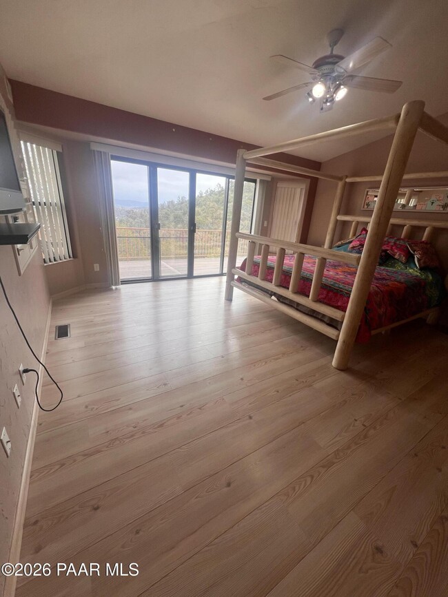 Building Photo - 3160 Rainbow Ridge Dr