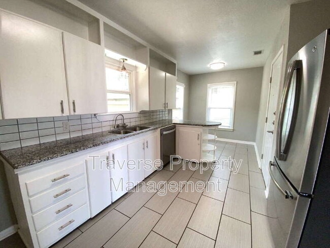 Building Photo - 3032 Marys Ln