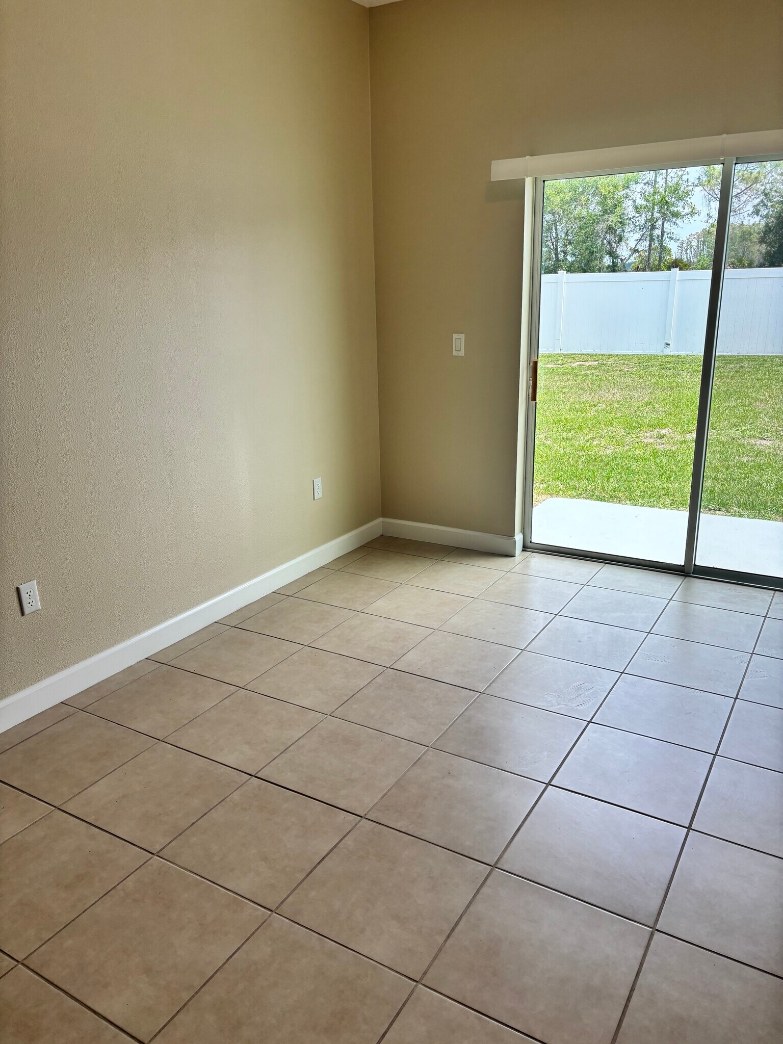Dining area - 1123 Normandy Dr