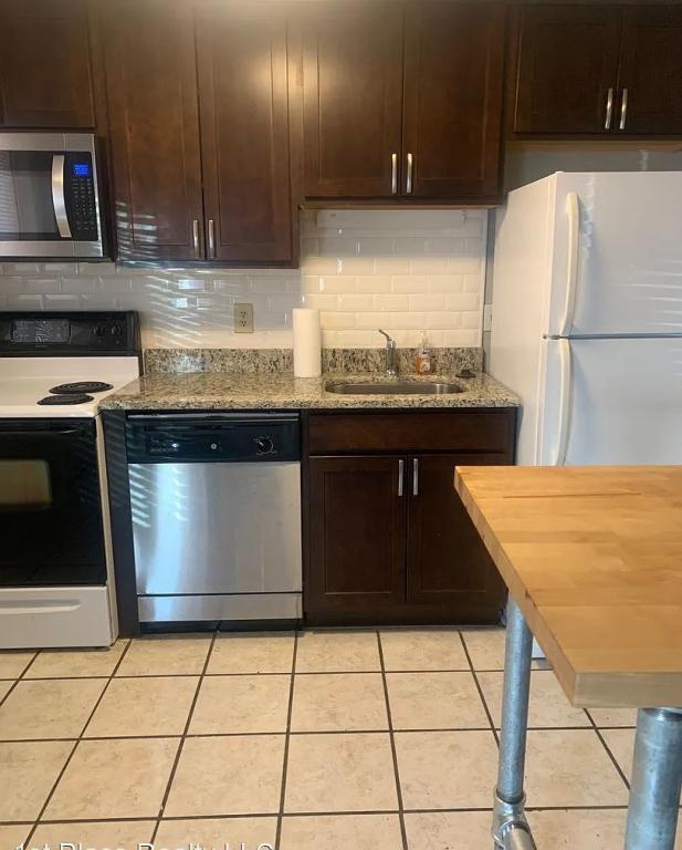 Building Photo - 355 E 20th Ave