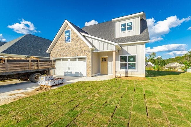 Building Photo - 5085 Oop Rd