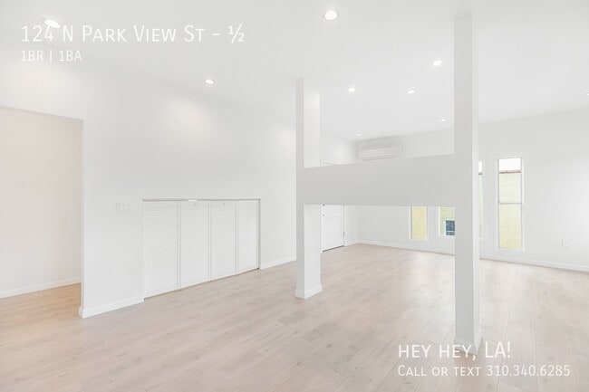 Building Photo - 124 N Park View St