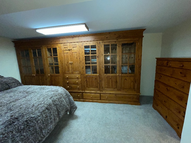 Building Photo - 241 Wedgewood Cir