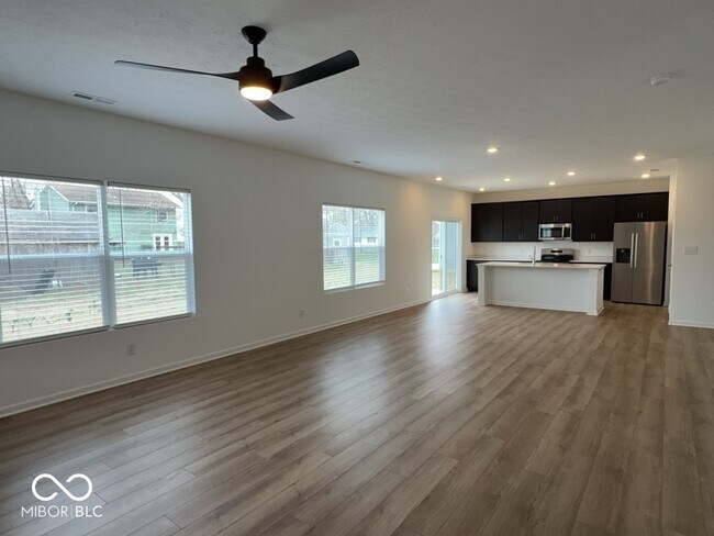 Building Photo - 3469 Seminole Dr