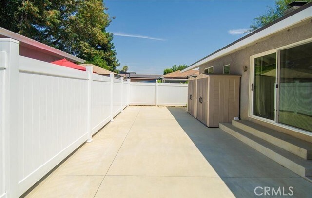 Building Photo - 7445 Hesperia Ave