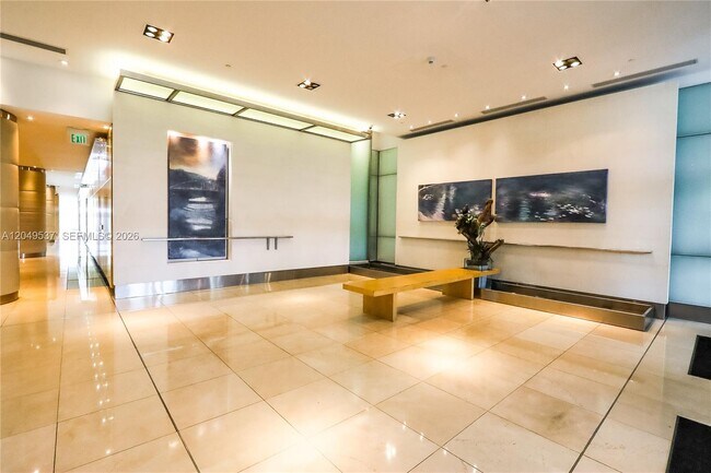 Building Photo - 2101 Brickell Ave