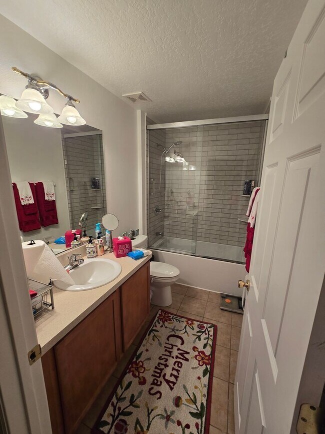 Building Photo - 46 Pickering Dr