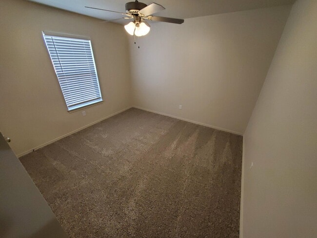 Building Photo - "Charming 3-Bedroom Duplex Retreat with 2 Baths in the Heart of Lubbock – 1360 Sq Ft of Cozy Livi...