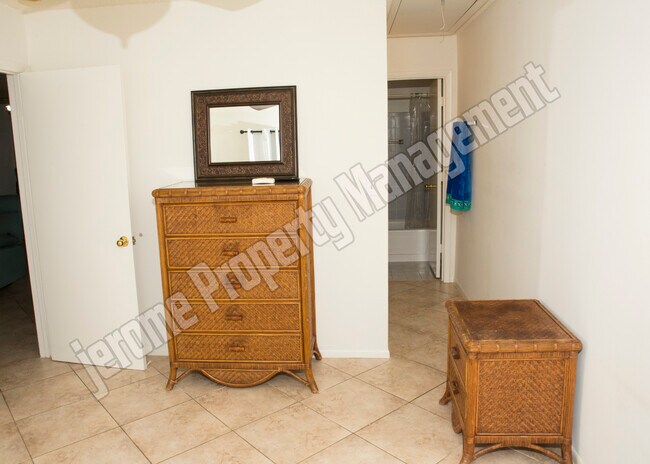 Building Photo - 98442 Windward Ave