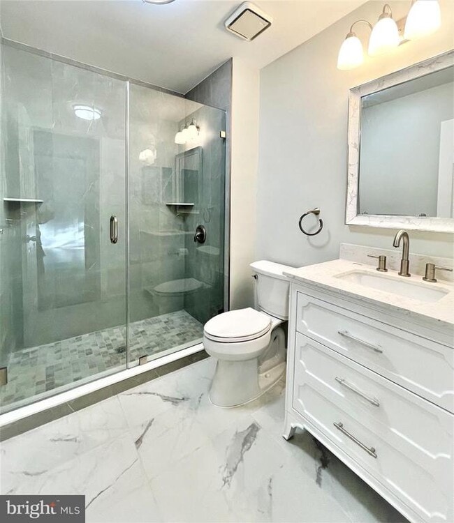 Building Photo - 16 Dorset Ct