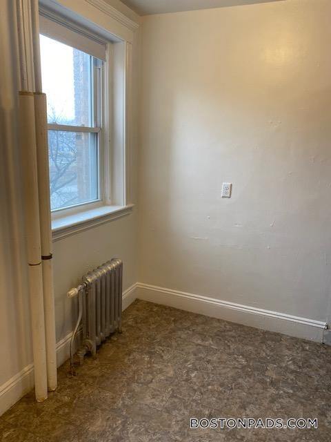 Building Photo - 231 Park Dr